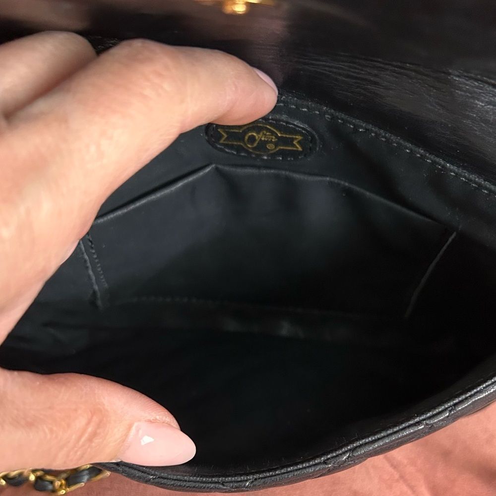 Fion Quilted Black Crossbody Black Bag EUC - Picture 7 of 10